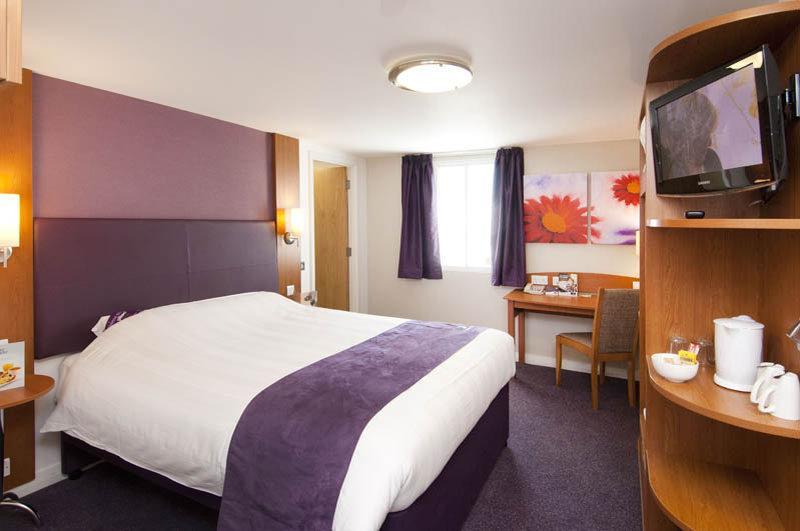 Premier Inn Portsmouth Horndean Zewnętrze zdjęcie