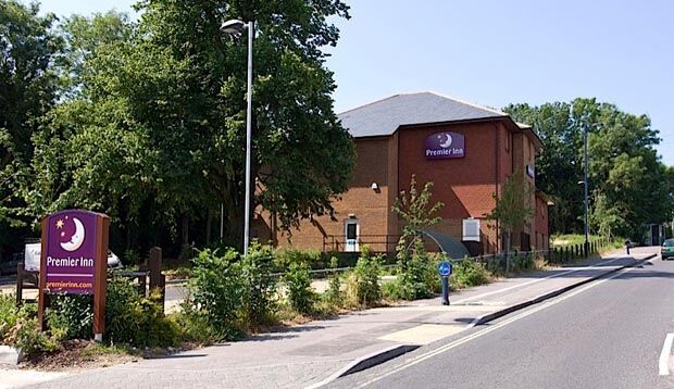 Premier Inn Portsmouth Horndean Zewnętrze zdjęcie